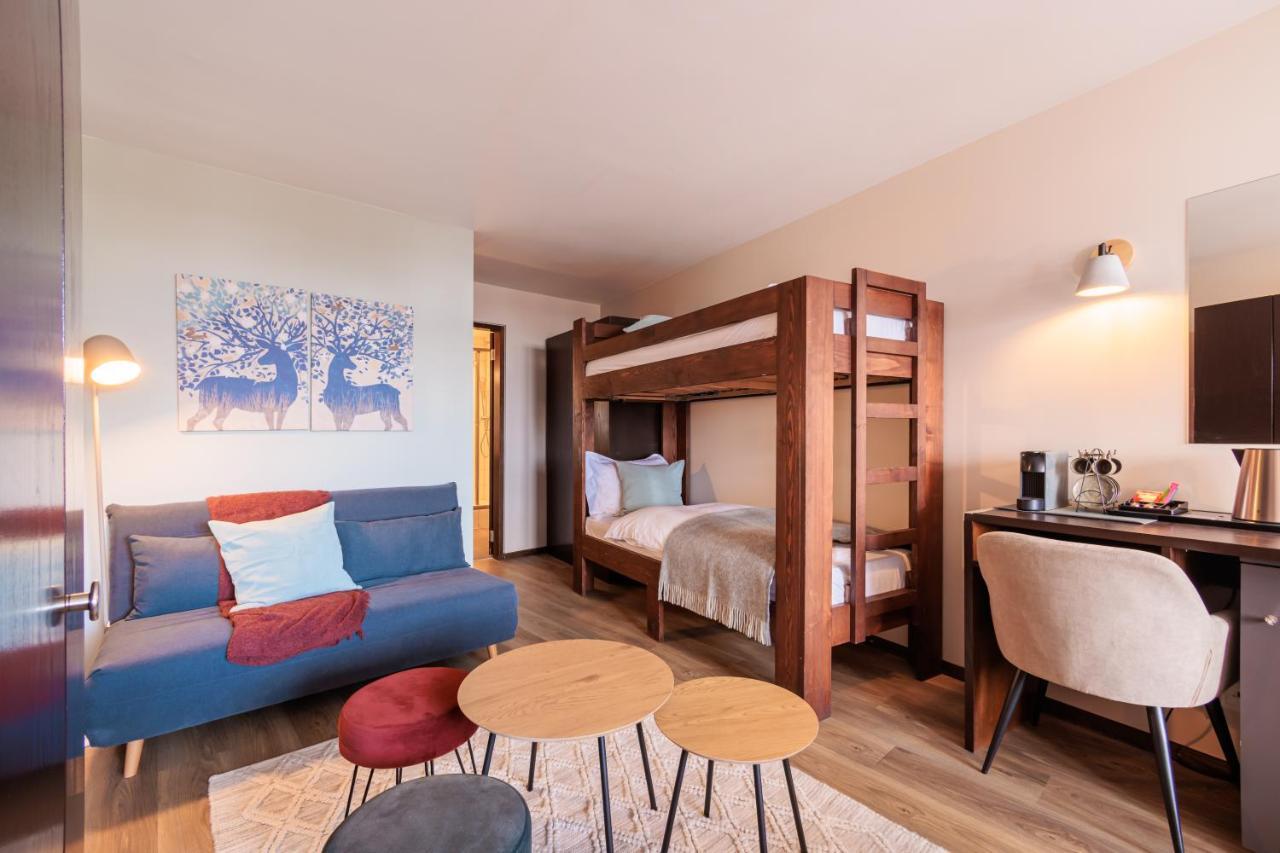 No 8 Bed & Bar Hotel Вербиер Екстериор снимка